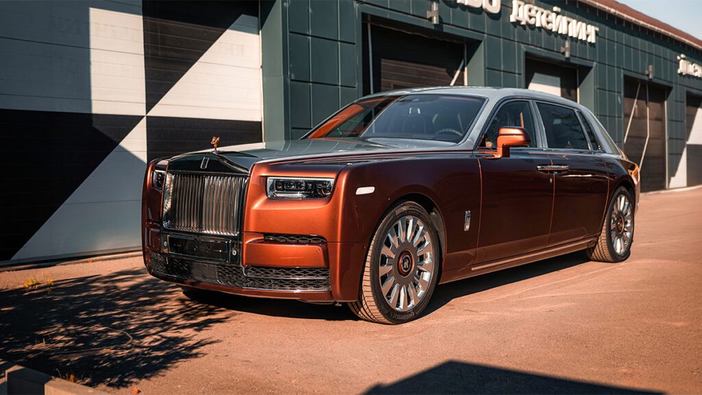 Подключение ЭРА-ГЛОНАСС к Rolls Royce Phantom в Москве