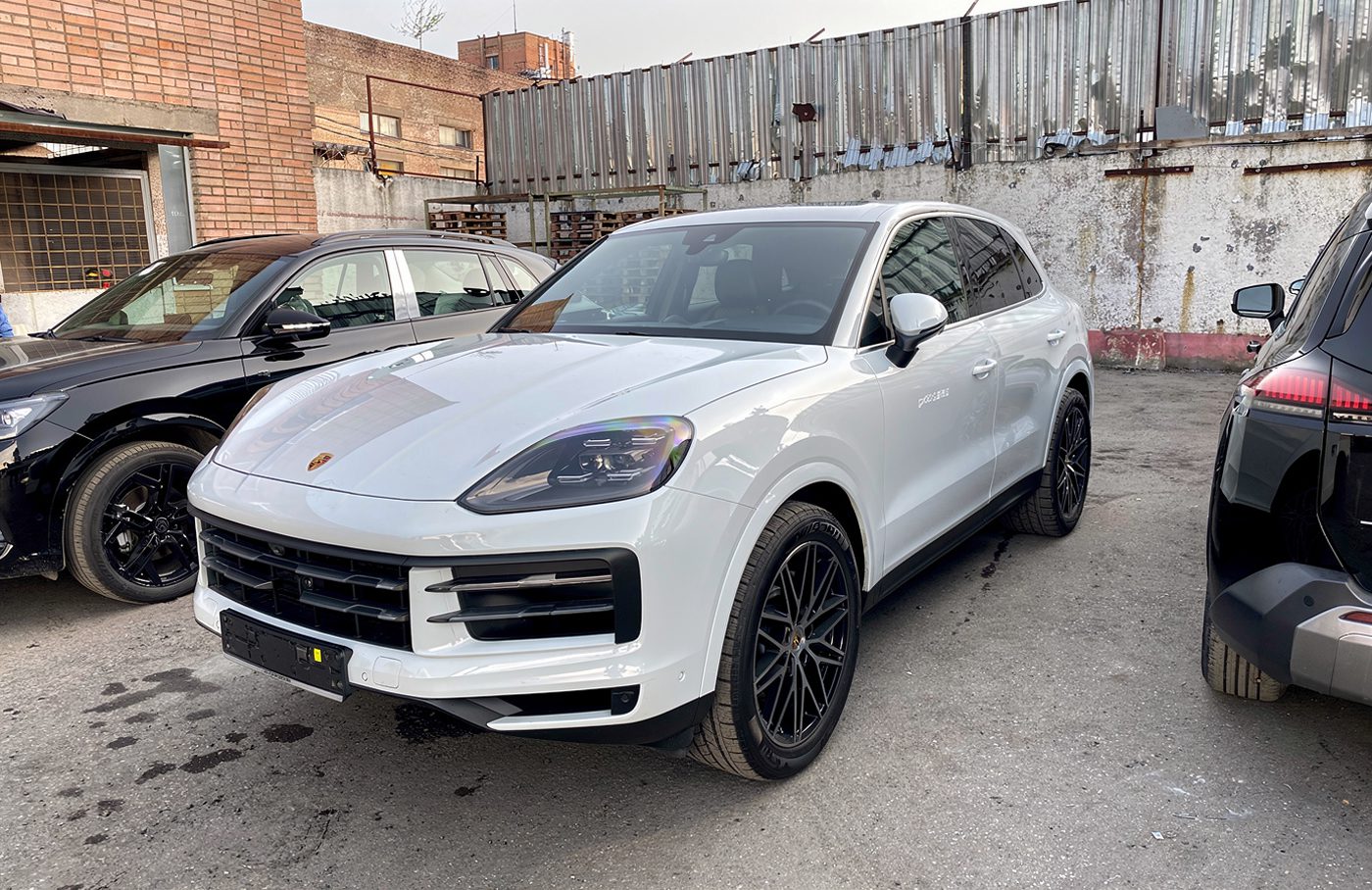 ЭРА-ГЛОНАСС Porsche Cayenne установка в Москве